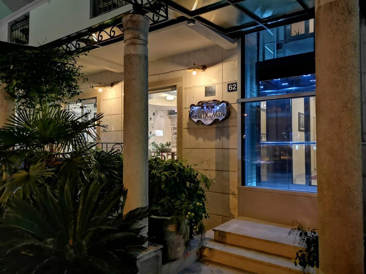 Oda ve Kahvaltı Perla Di Mare 3*