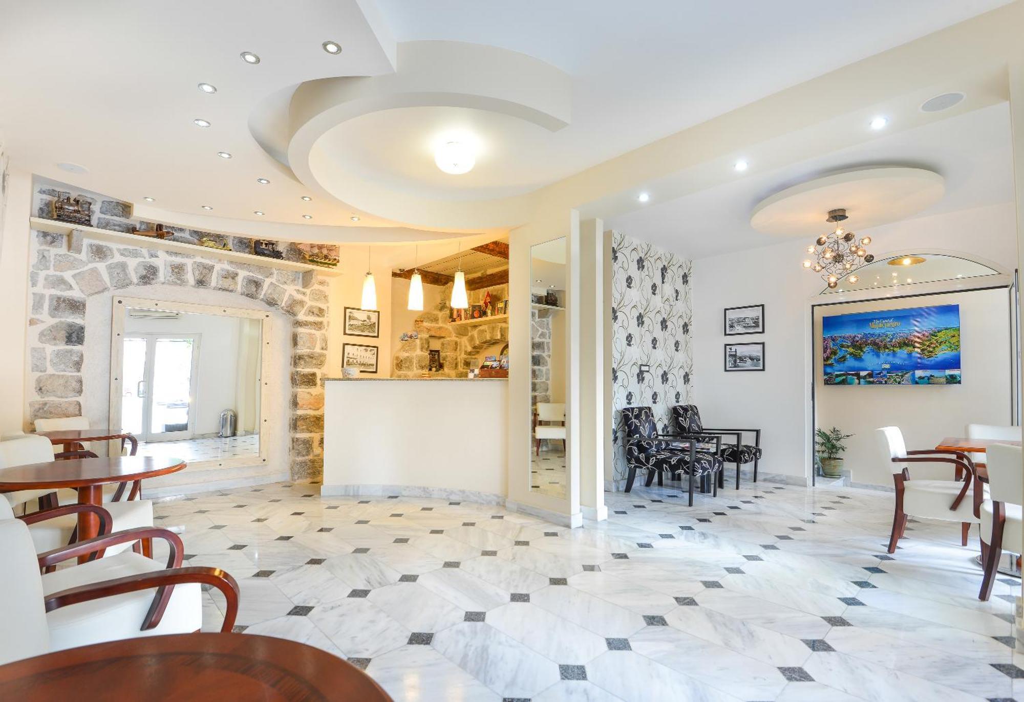 Oda ve Kahvaltı Perla Di Mare Budva
