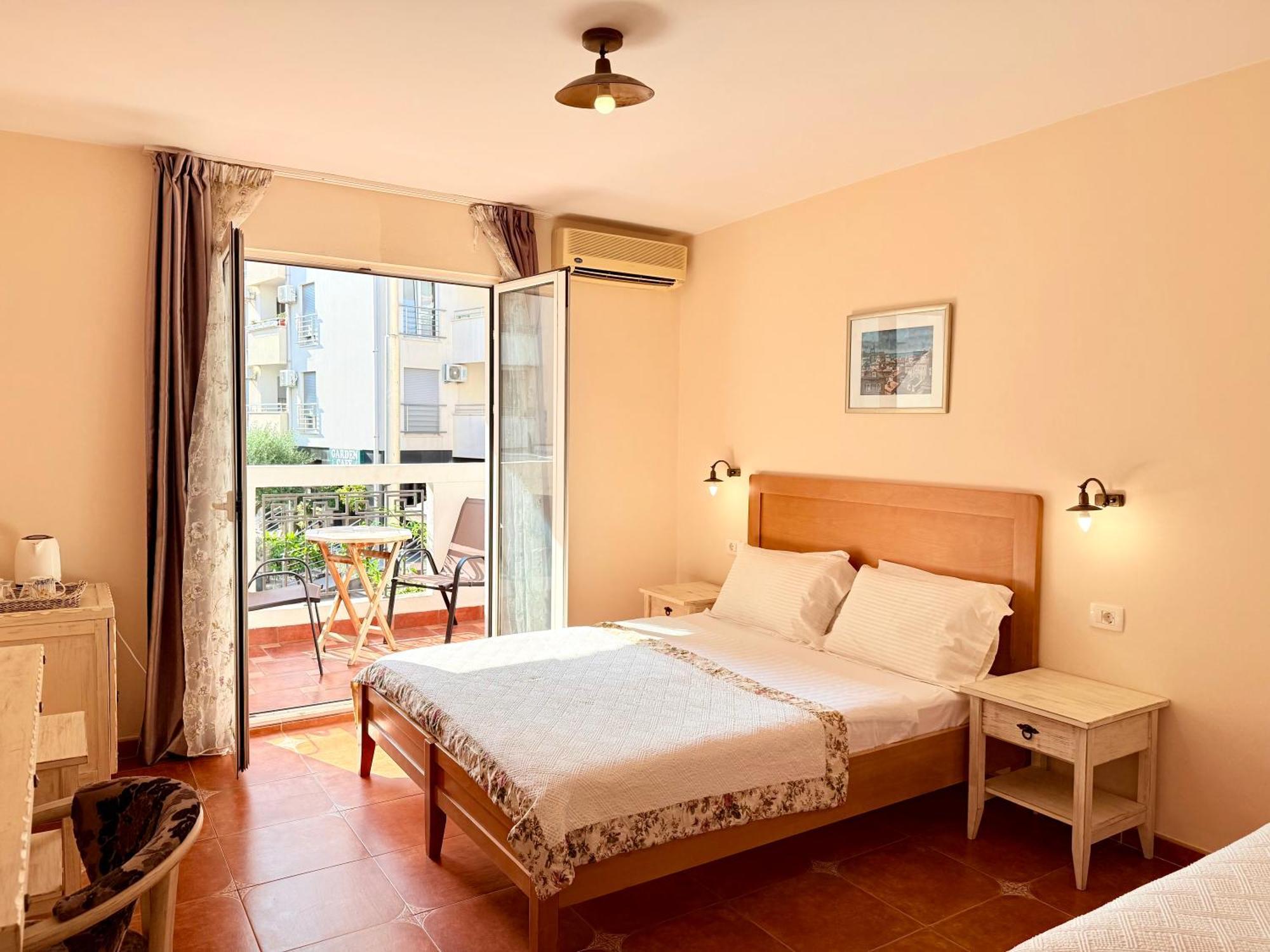 Perla Di Mare Bed & Breakfast Budva